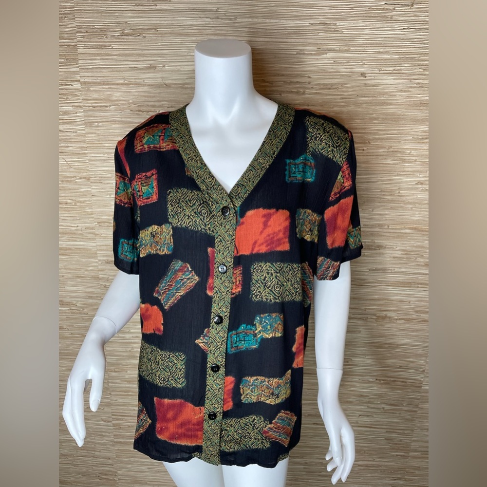 Vintage button up shirt sleeve blouse